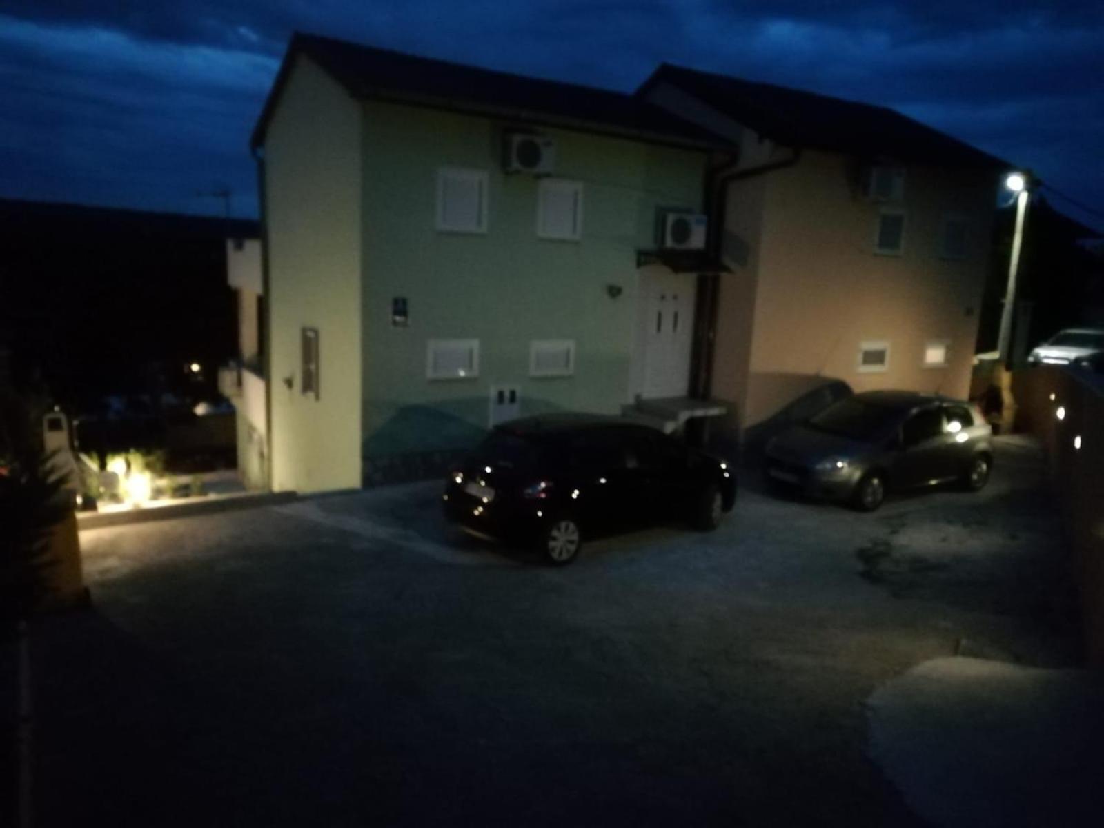 Apartmani Ana - Meka Draga Obrovac Bagian luar foto