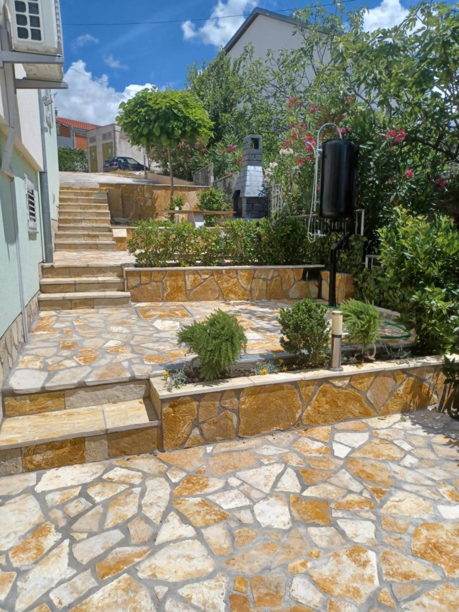Apartmani Ana - Meka Draga Obrovac Bagian luar foto