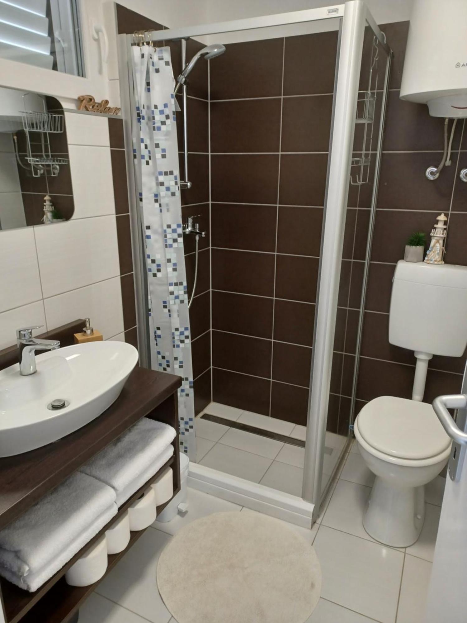 Apartmani Ana - Meka Draga Obrovac Bagian luar foto
